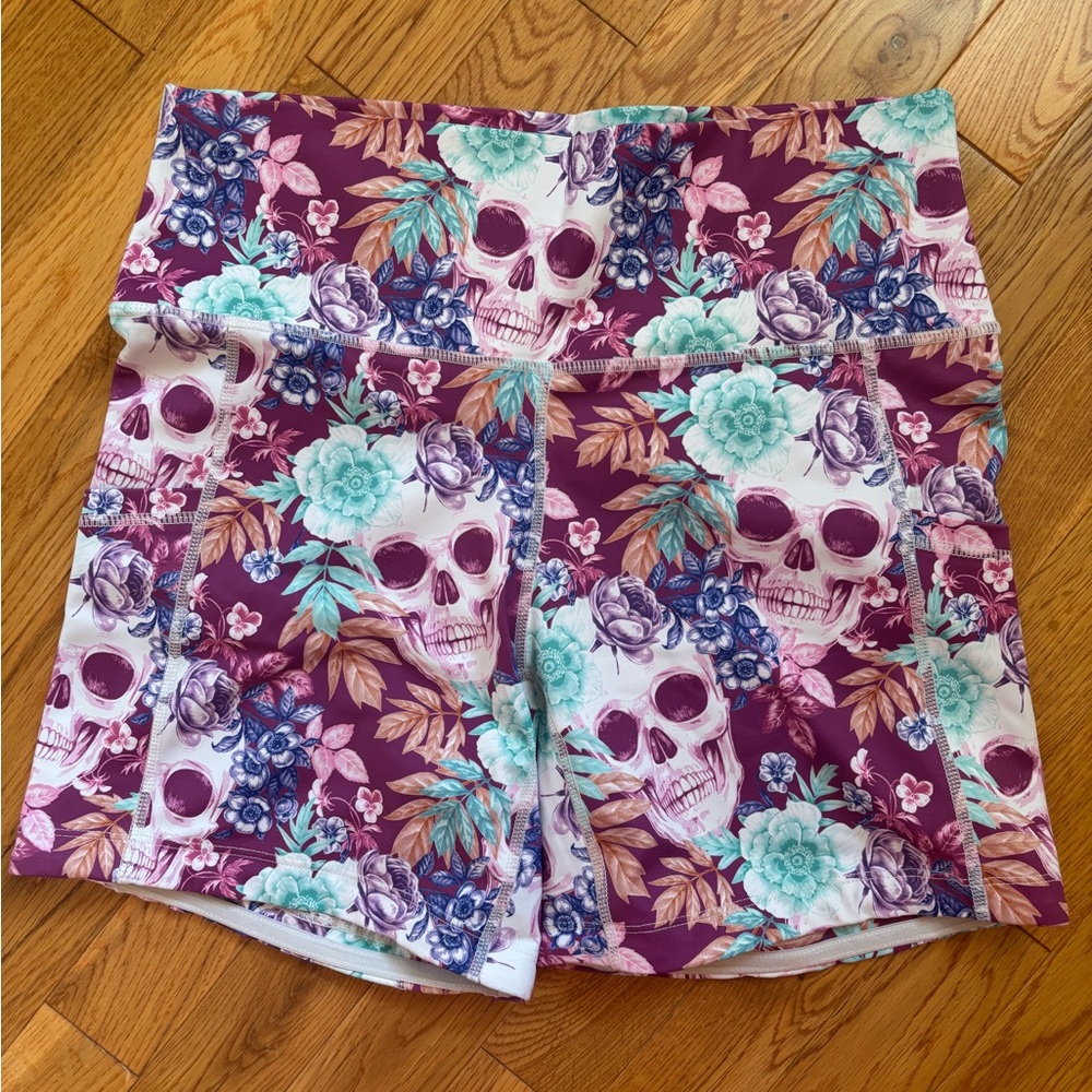 Constantly Varied Gear Tropicskulls 5in Shorts